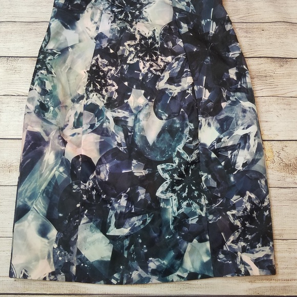 H&M Diamond & Crystal Print Keyhole Back Dress - Picture 3 of 8